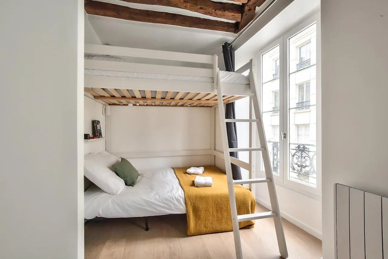 Cosy Mezzanine In The Heart Of Διαμέρισμα